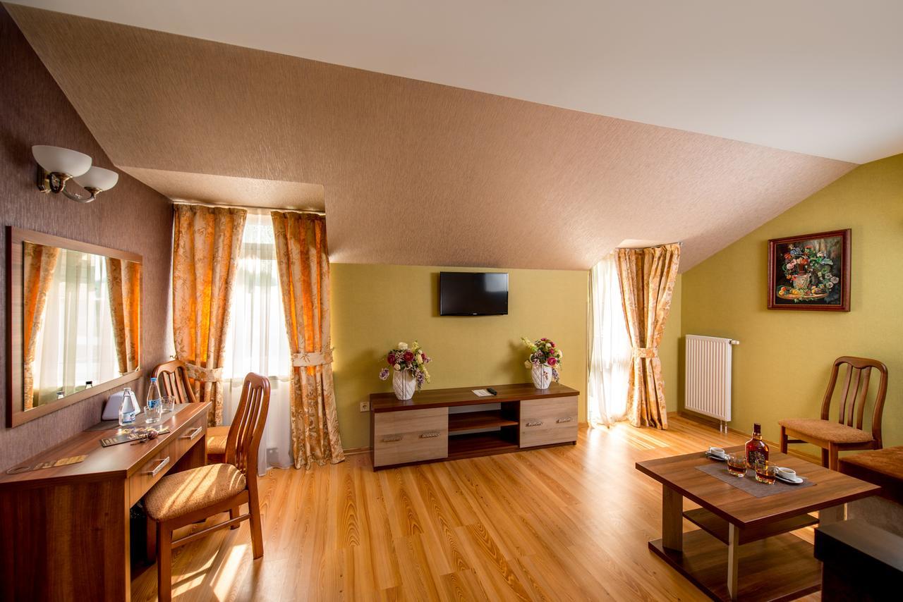 Hotel&Spa Pysanka, Готель Писанка, 3 Сауни Та Джакузі - Індивідуальний Відпочинок У Спа Lviv Dış mekan fotoğraf